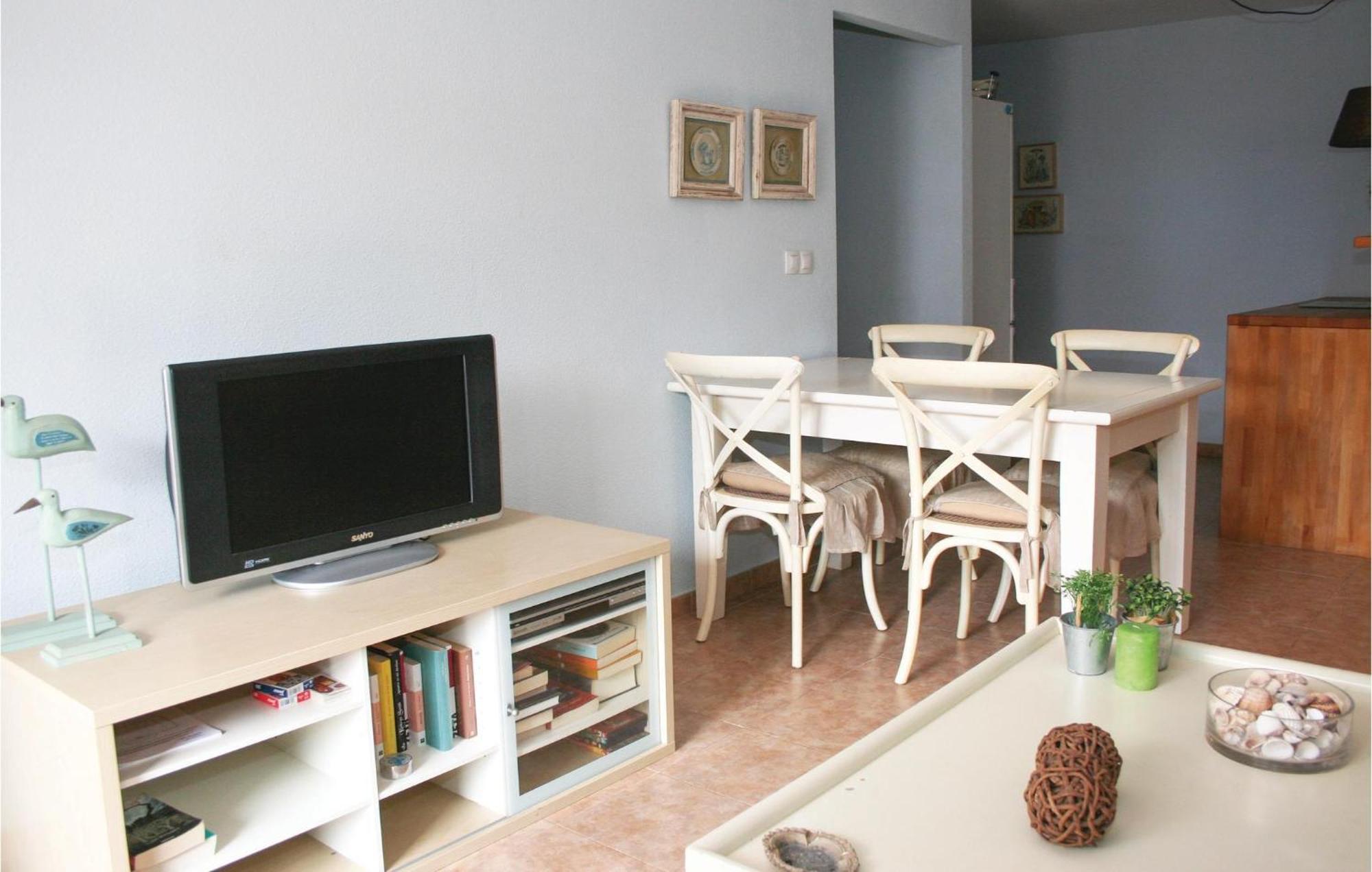 Beautiful Apartment In Alcossebre With Kitchen Ngoại thất bức ảnh